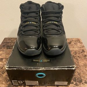 Jordan 11 gamma blue size 9.5